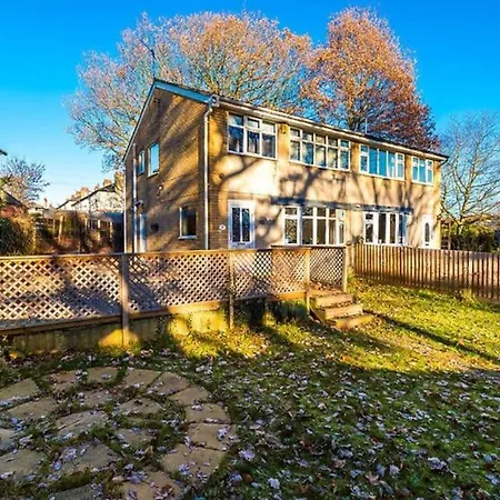 Big 7xguest House 3xvan Locked Carport Garden & Bradford * Leeds (West Yorkshire)