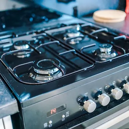 Будинок відпочинку Big 7xguest House 3xvan Locked Carport Garden & Bradford