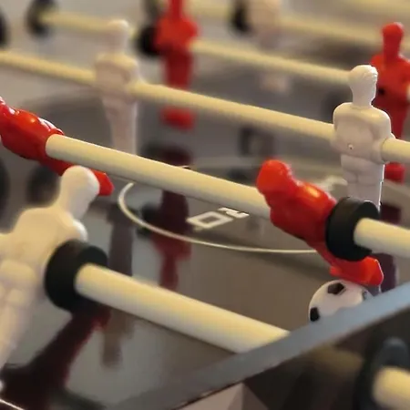 Big 7xguest House 3xvan Locked Carport Garden & Bradford