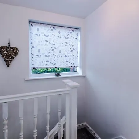 Vakantiehuis Big 7xguest House 3xvan Locked Carport Garden Leeds&bradford