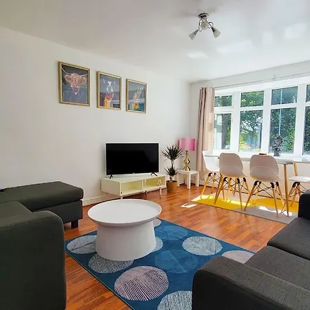 Big 7xguest House 3xvan Locked Carport Garden Leeds&bradford Vakantiehuis