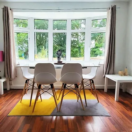 Big 7xguest House 3xvan Locked Carport Garden Leeds&bradford * Leeds (West Yorkshire)