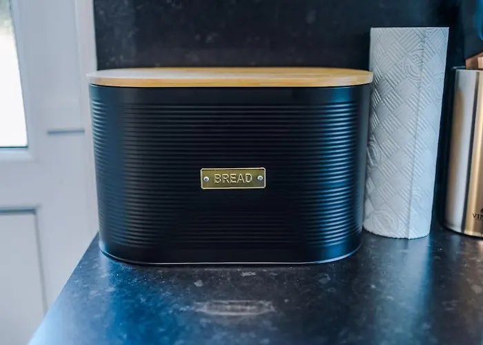 Big 7xguest House 3xvan Locked Carport Garden & Bradford Будинок відпочинку